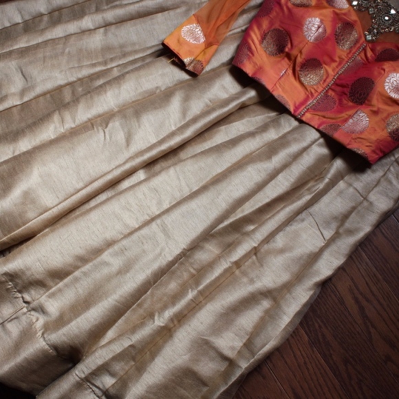 Indian lengha - Orange & gold - Picture 4 of 6